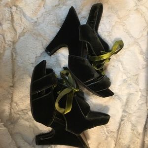 Hunter green chunky heels
